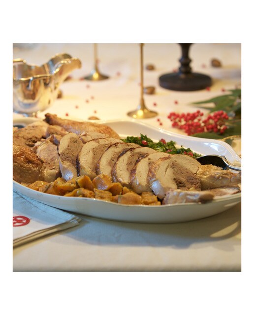Imagen 3 de Capón ecológico relleno de foie al coñac, ternera, jamón y frutos de invierno Dehesa El Milagro