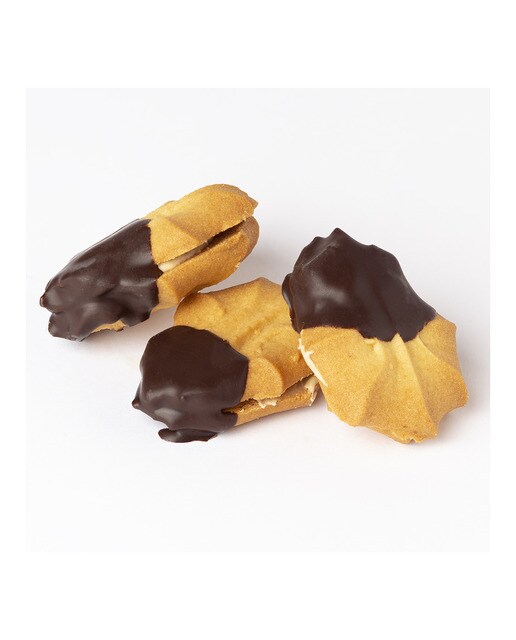 Pastas finas de té de mantequilla con praliné de almendra Conchas Uko 3