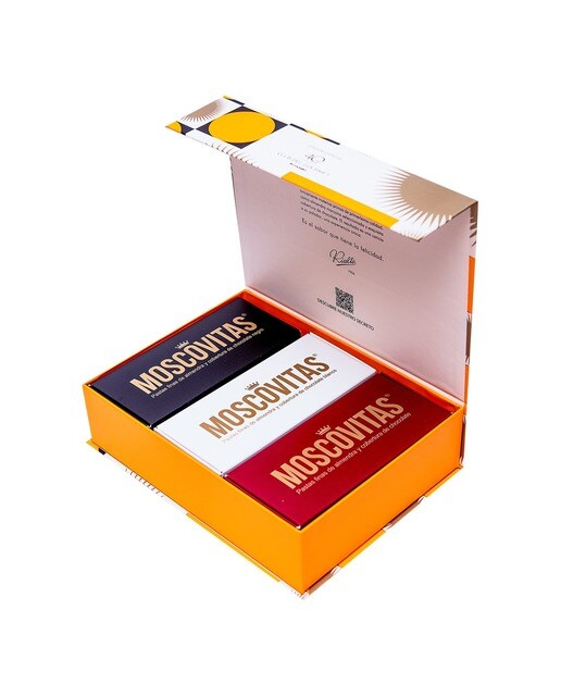 Imagen 0 de Caja con surtido de pastas de almendra con 3 coberturas de chocolate Moscovitas de Rialto Edición Especial 40 Aniversario Club del Gourmet