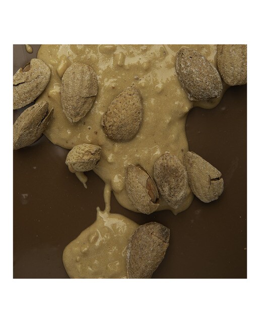 Tableta de chocolate con leche y turrón Utopick 3