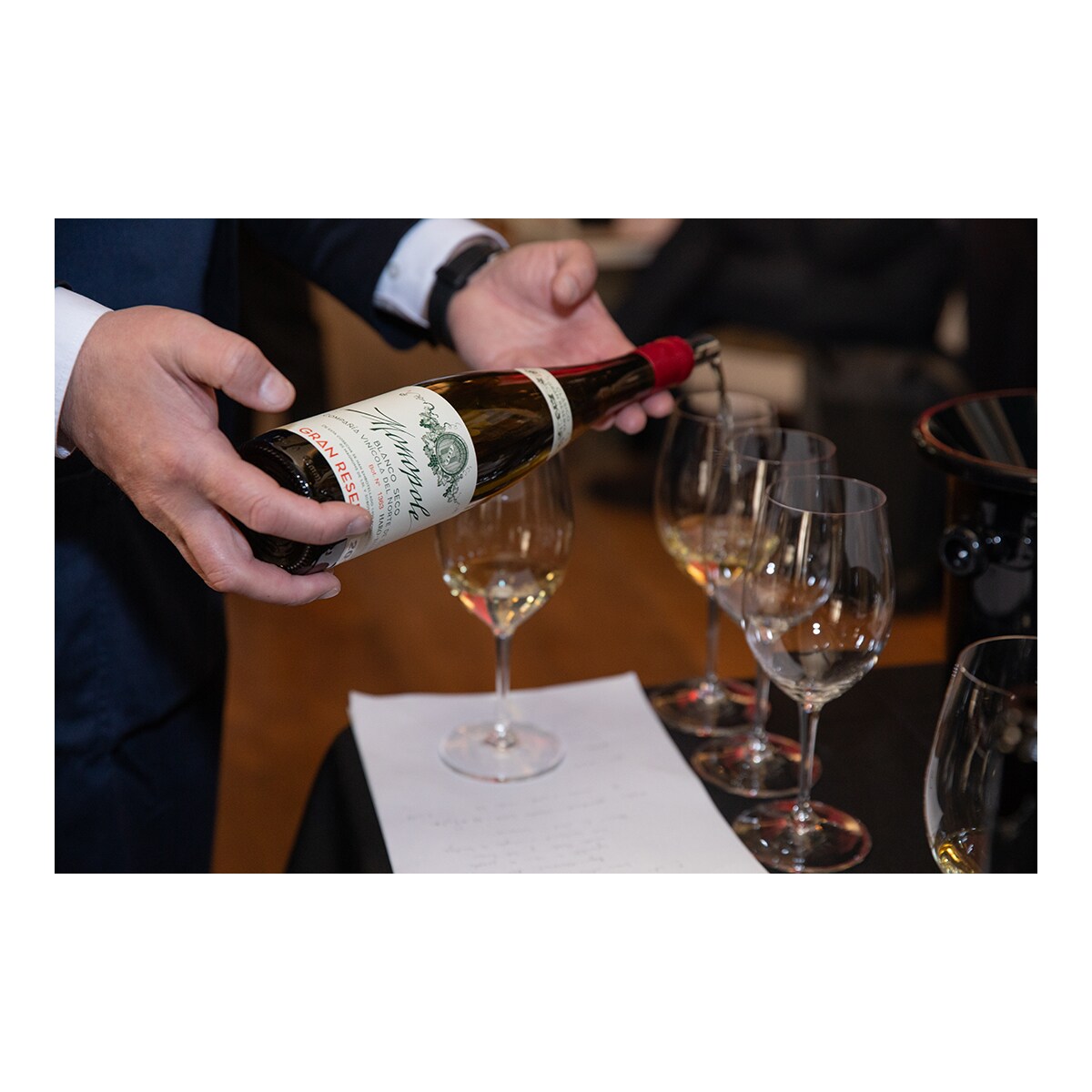 Vino blanco Monopole Clásico Gran Reserva Viura 2016 Rioja 2