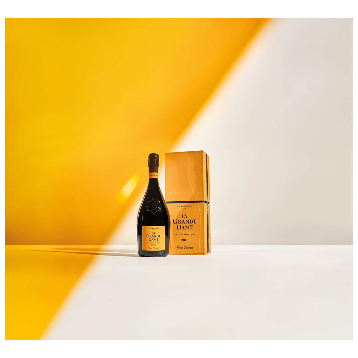 Estuche Champagne Veuve Clicquot La Grande Dame 2018 3