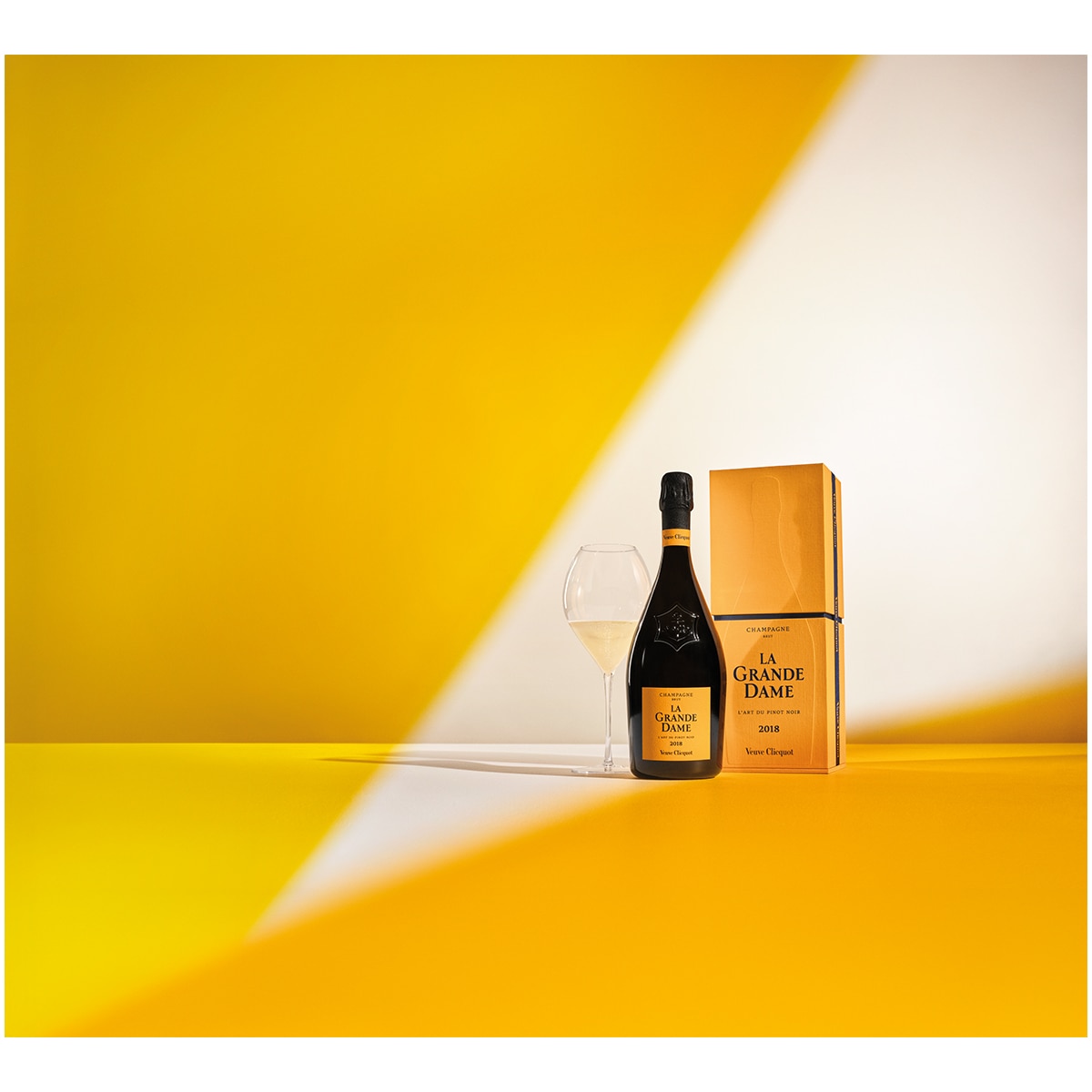 Estuche Champagne Veuve Clicquot La Grande Dame 2018 4