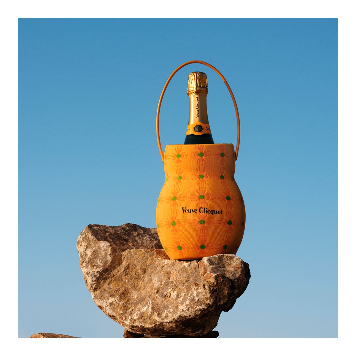 Imagen 4 de Estuche champagne Veuve Clicquot Sun Holder Edición limitada by Yinka Ilori
