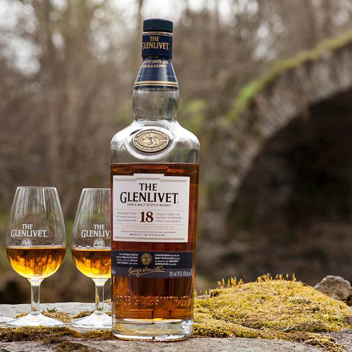 Whisky de malta escocés The Glenlivet 18 años 3