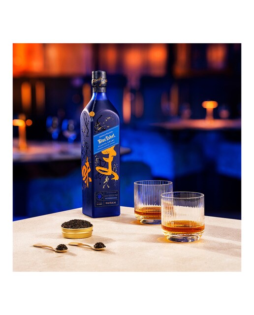 Estuche whisky escocés Johnnie Walker Blue Label Elusive Unami 4