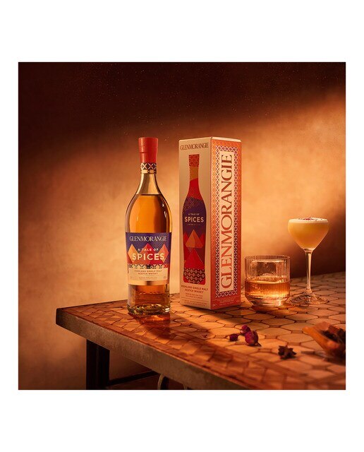 Estuche whisky escocés Glenmorangie A Tale of Spices single malt 4