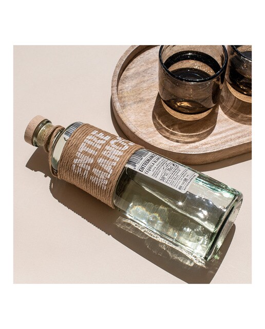 Tequila blanco Entremanos 2