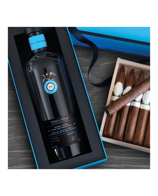 Estuche tequila añejo 100% agave azul Casa Dragones 5
