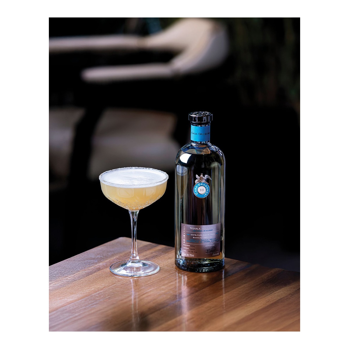 Estuche tequila reposado Casa Dragones 4