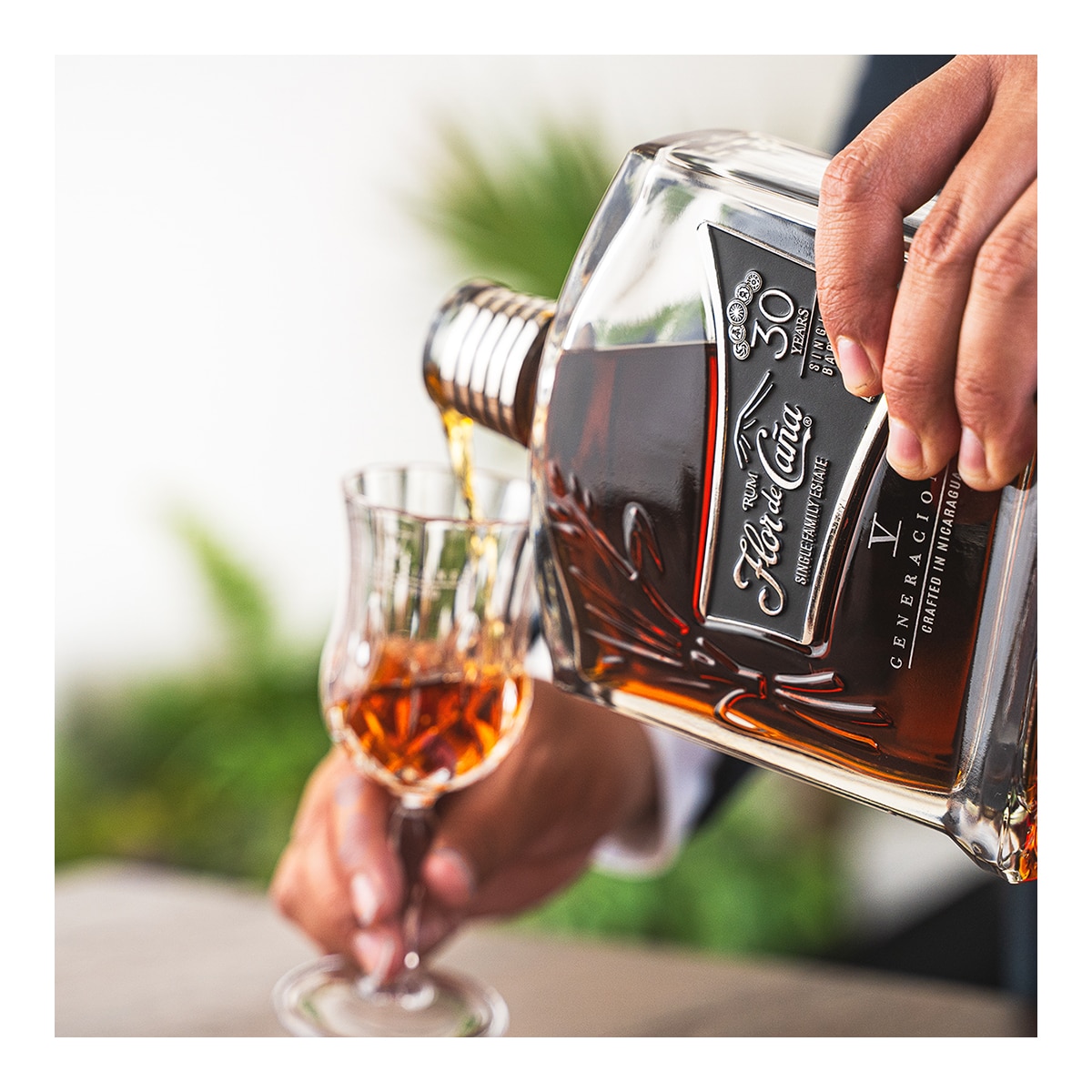 Estuche Ron Flor de Caña 30 años V Generaciones 9
