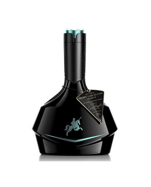 Estuche brandy de Jerez Solera Gran Reserva Legacy Collection Carlos I 3