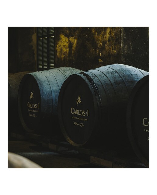 Estuche brandy de Jerez Solera Gran Reserva Legacy Collection Carlos I 5