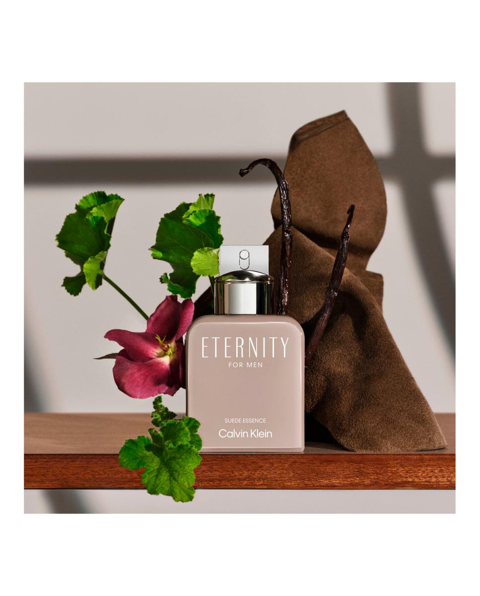 Imagen 5 de Eternity for Men Suede Essence Parfum - 50 ml