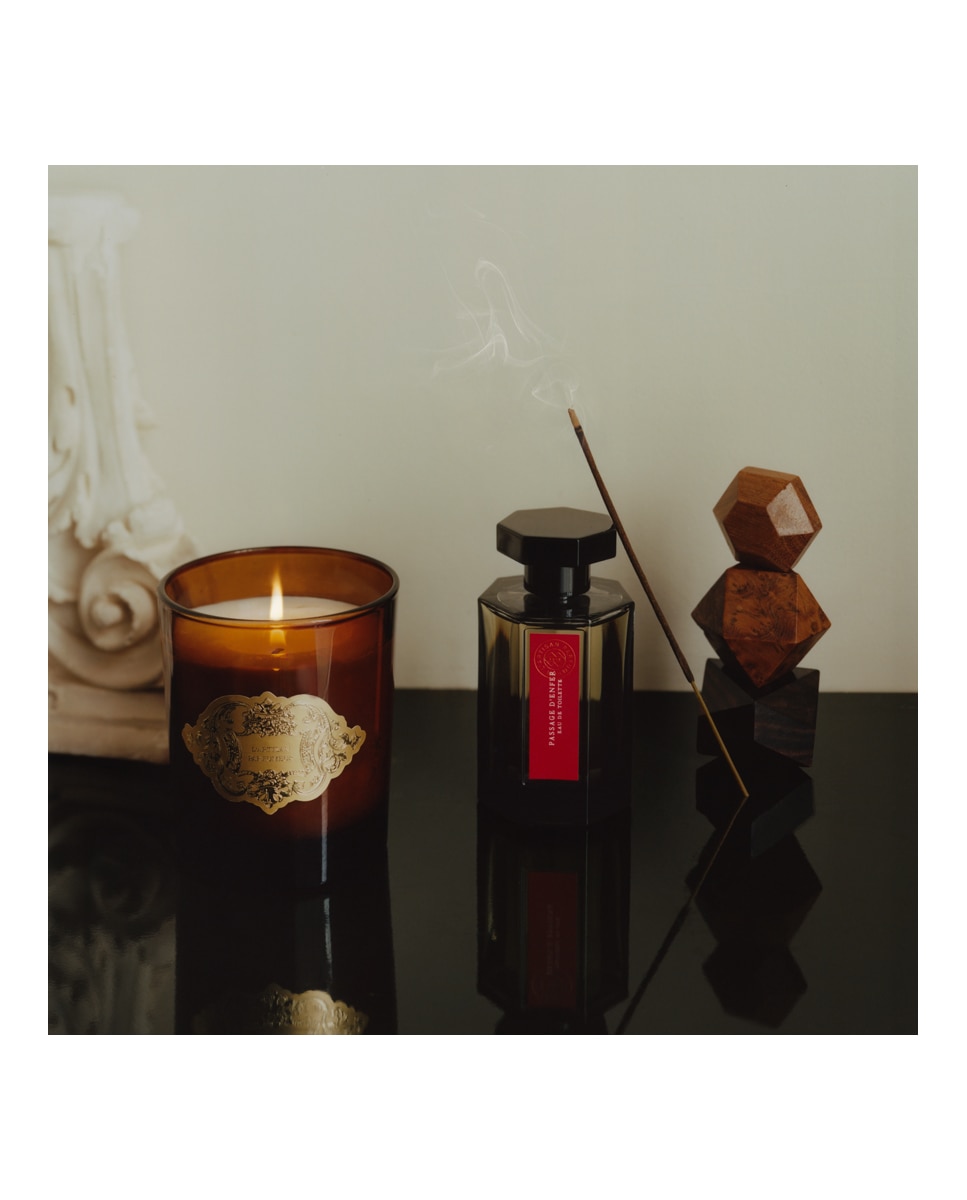 Imagen 4 de Vela Perfumada L'Encens L'Artisan Parfumeur