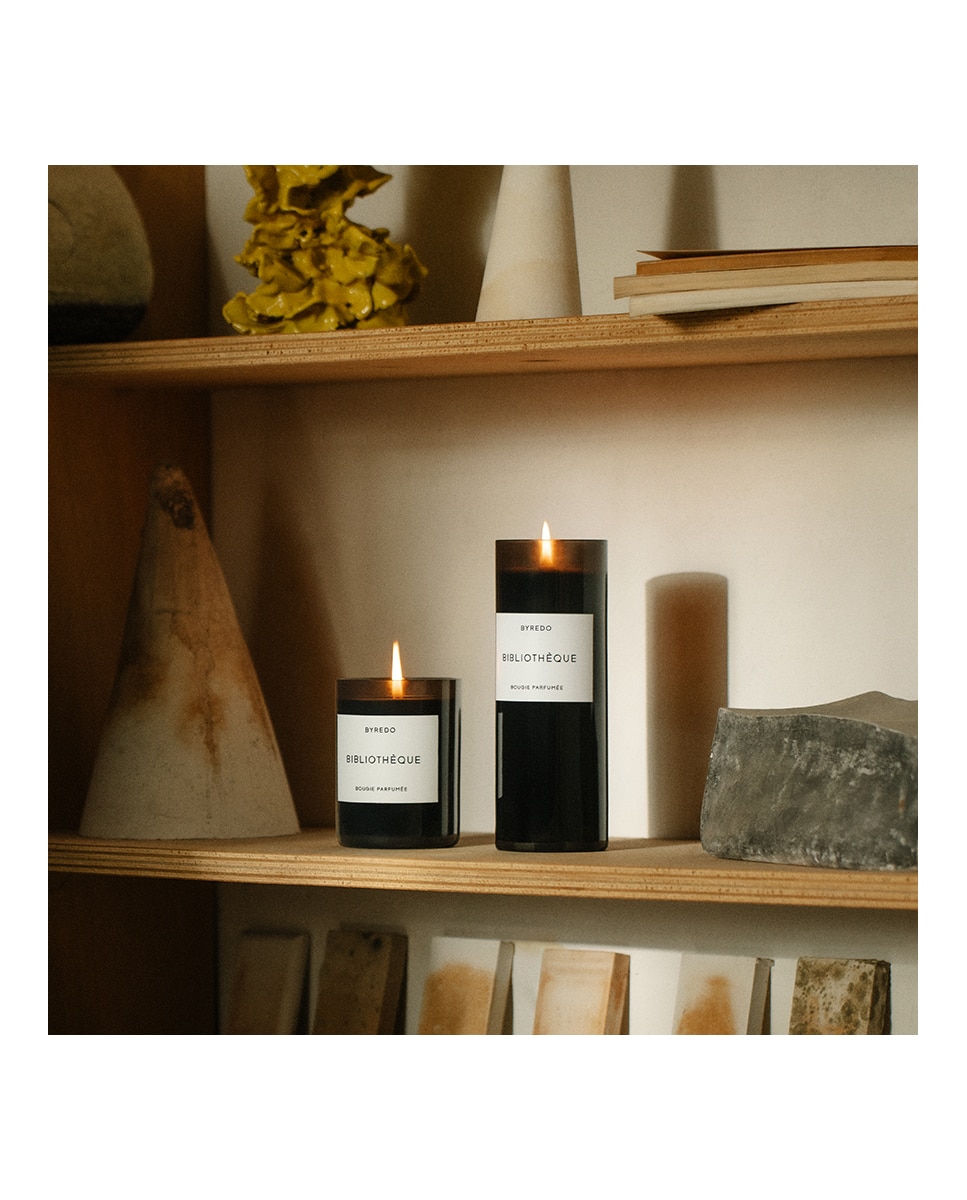 Vela Aromática Bibliothèque Byredo - 400 g 6
