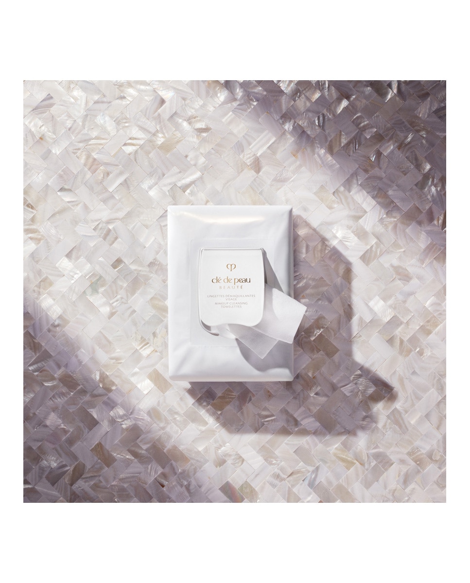 Toallitas Makeup Cleansing Towelettes Clé de Peau Beauté 4