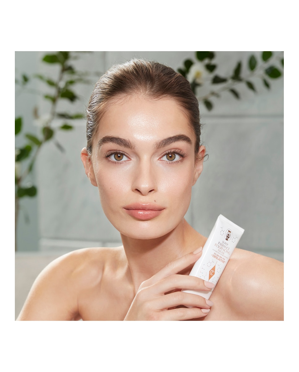 Exfoliante Super Radiance Resurfacing Facial Global Charlotte Tilbury - 50 ml 6