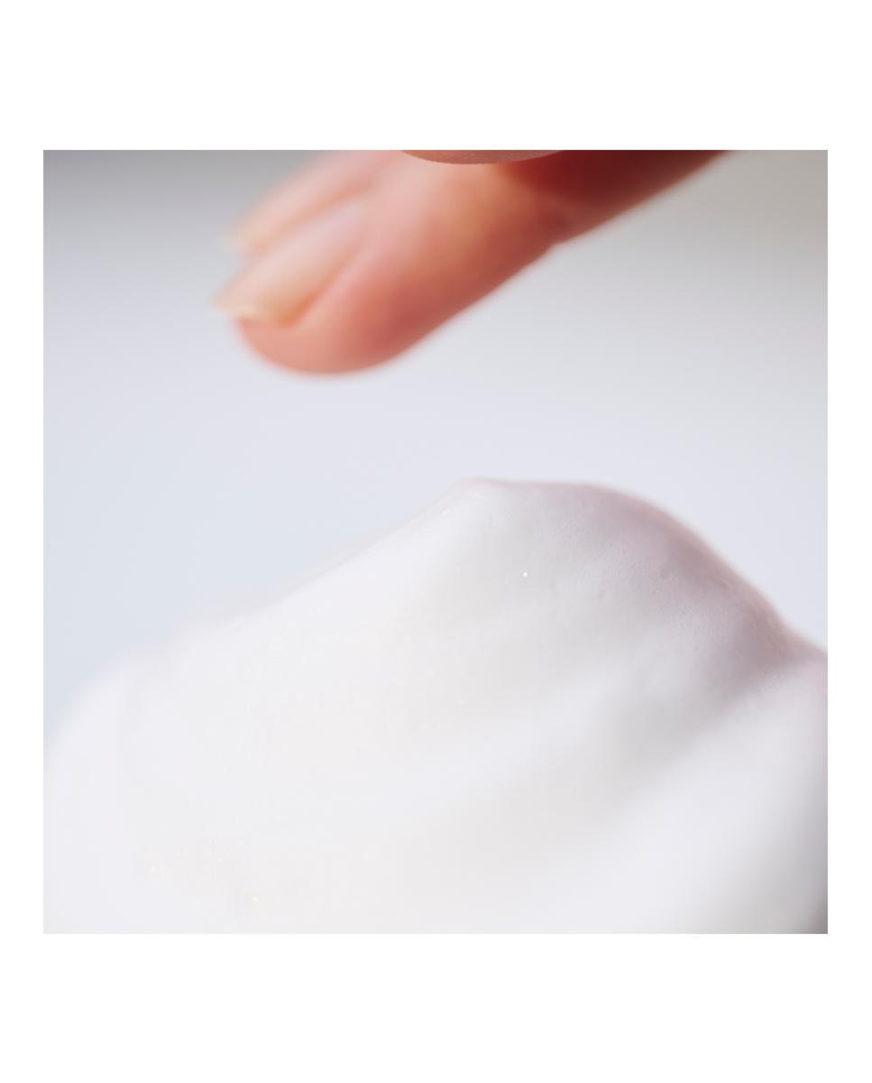 Imagen 3 de Silky Purifying Creamy Soap Limpiador Facial - 125 ml
