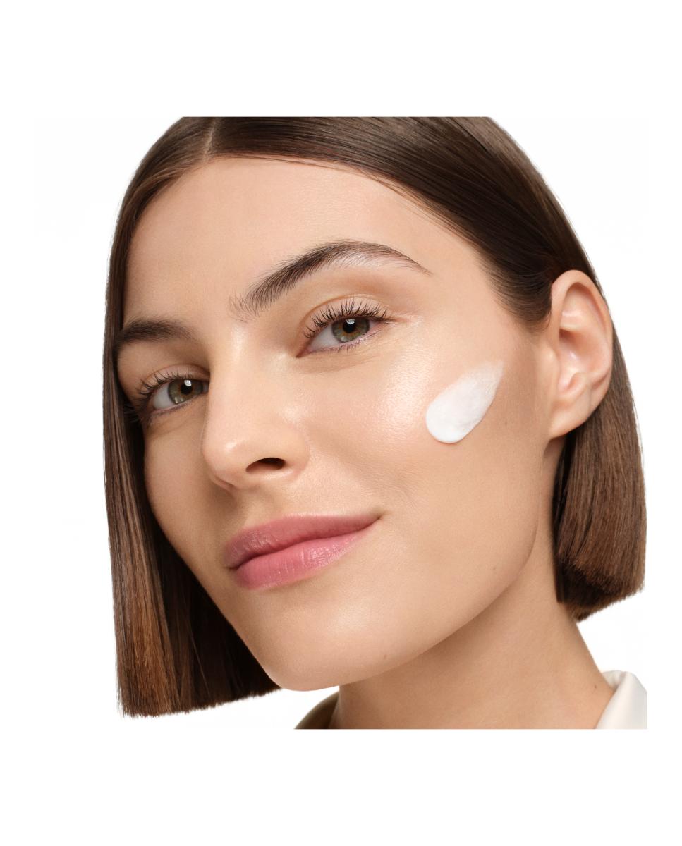 Clarifying Cleansing Foam Limpiadora Shiseido - 125 ml 4