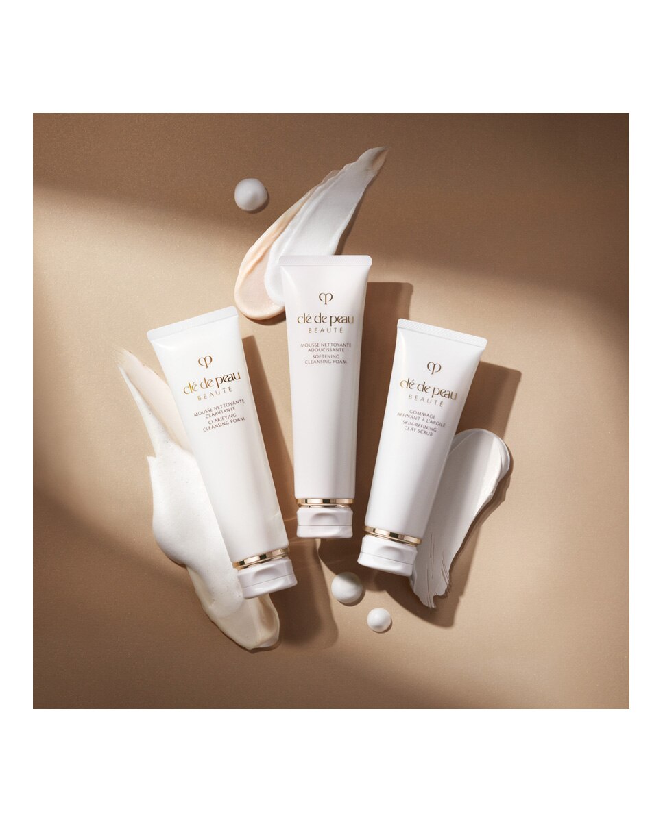 Limpiador facial Softening Cleansing Foam N Clé de Peau Beauté - 125 ml 8