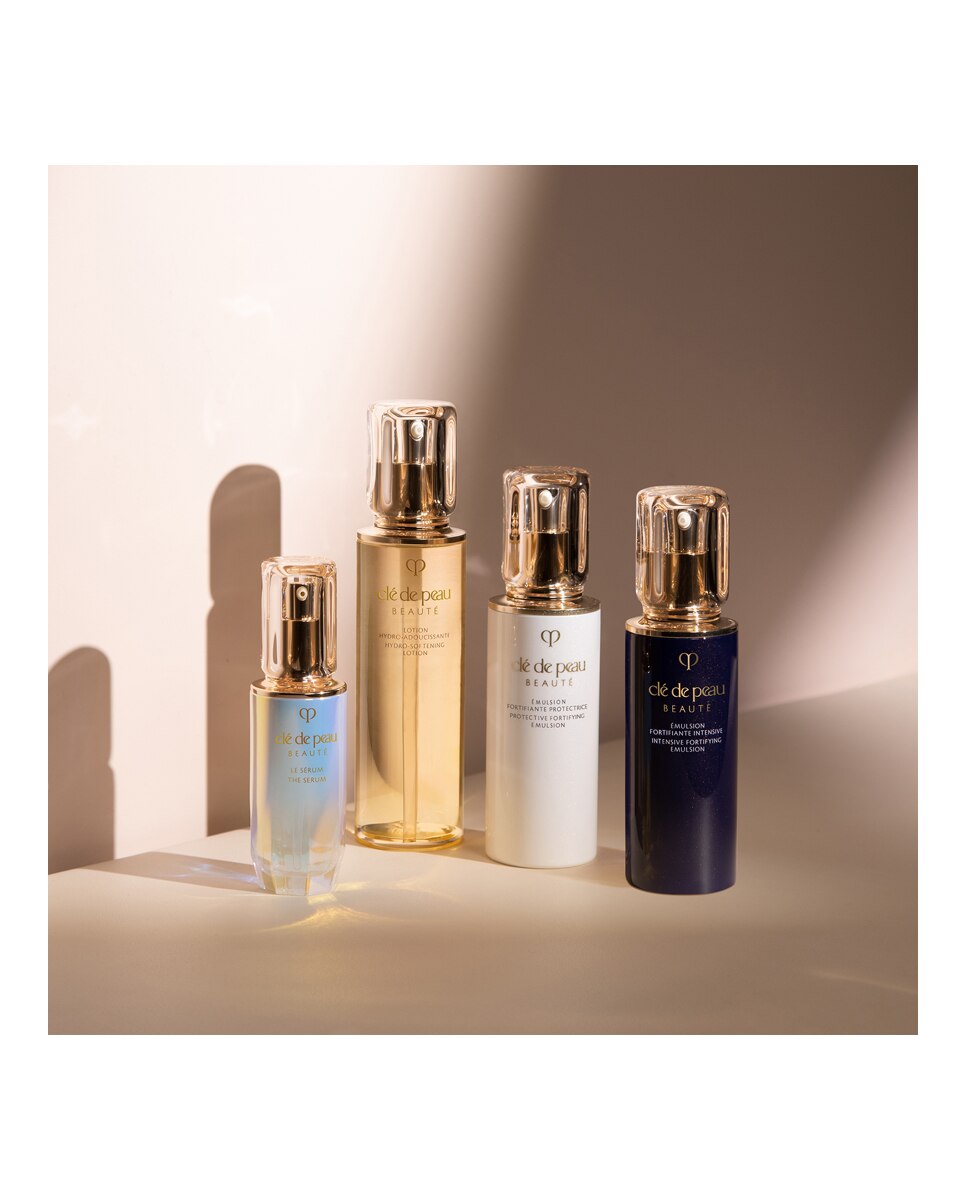 Loción Hidratante Key Radiance Care Hydro-Clarifying Lotion Clé de Peau Beauté - 170 ml 5