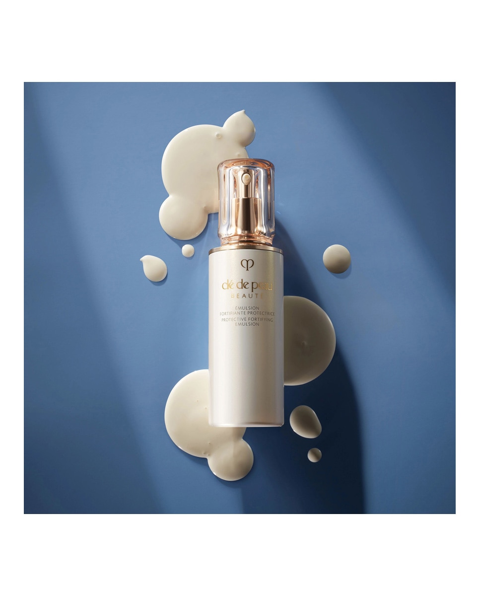 Emulsión Hidratante Key Radiance Care Protective Fortifying Emulsion Clé de Peau Beauté - 125 ml 5