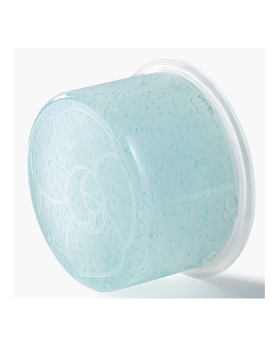 Imagen 3 de CHANEL HYDRA BEAUTY MICRO GEL CRÈME – RECARGA HIDRATANTE RELLENADOR FORTALECEDOR - 50 g