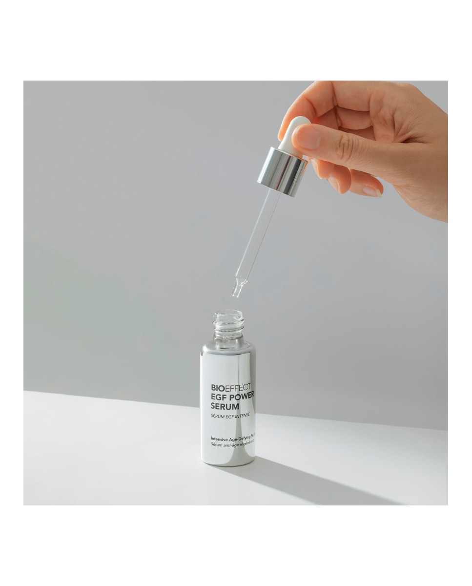 Thumbnail 3 de Bioeffect Sérum Facial Power 30 ml: tratamiento antiedad