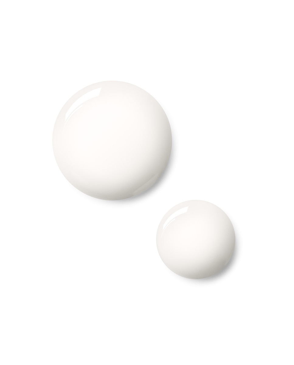 Light-in-White La Solution Lumière Activated Serum 3