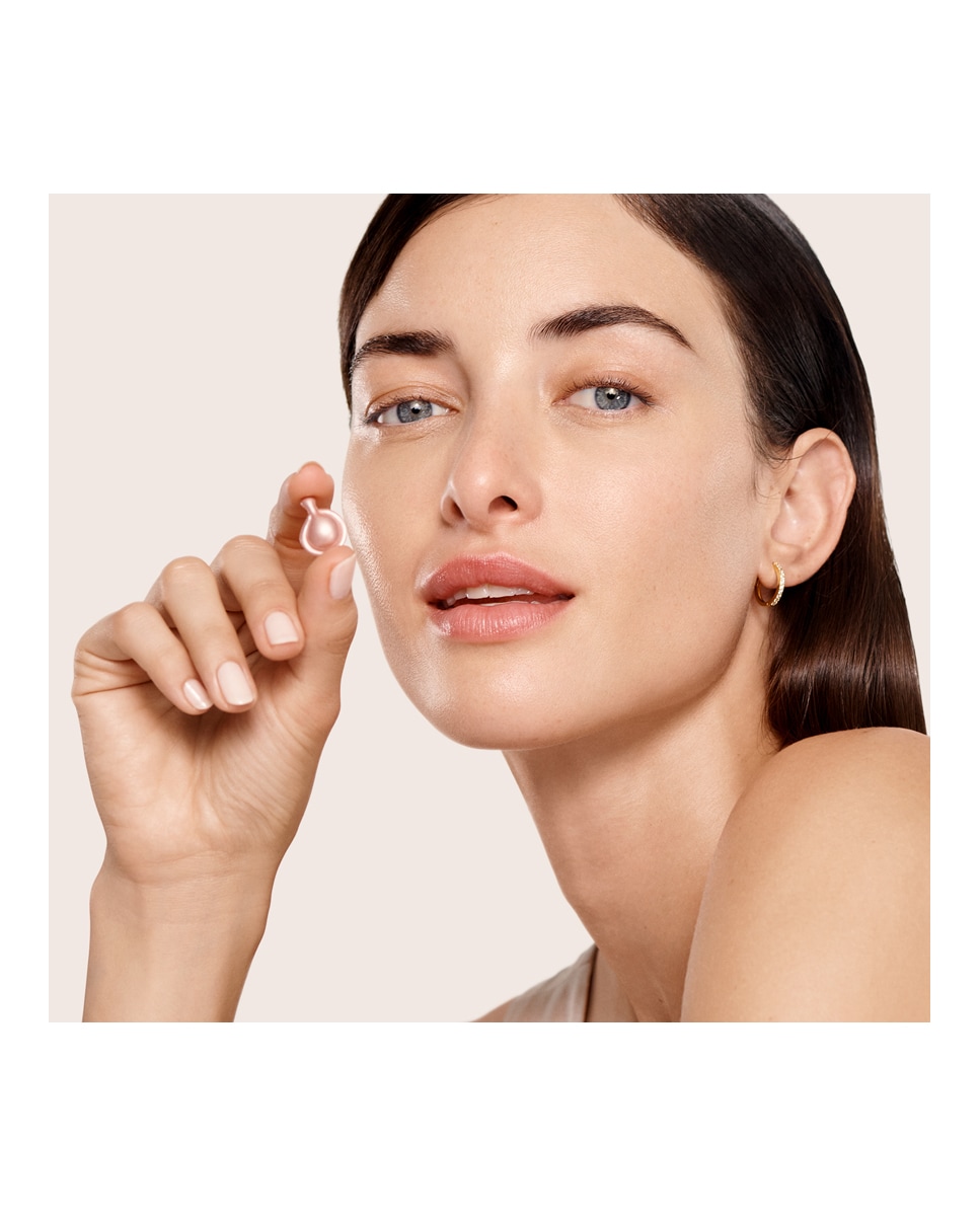 Sérum Alisador de Arrugas Retinol+HPR en Cápsulas Monodosis Elizabeth Arden 2