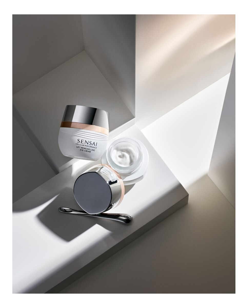 Imagen 2 de Contorno de ojos Lift Remodelling Cellular Performance Sensai - 15 ml