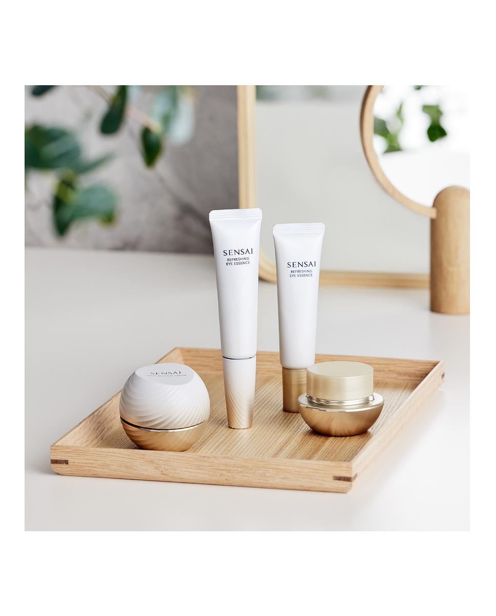 Contorno de ojos Total Eye Treatment Expert Items Sensai · El