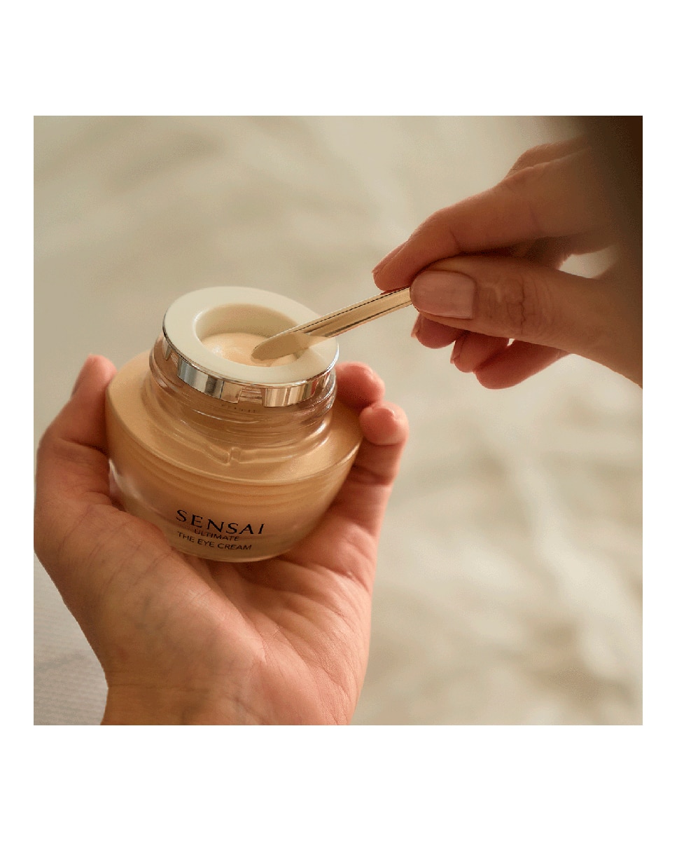 Imagen 5 de Contorno de ojos Antiarrugas Ultimate 15 ml Sensai - 15 ml