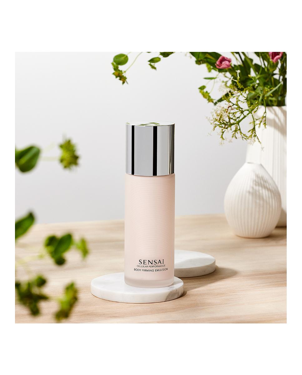 Imagen 2 de Emulsión Reafirmante Cellular Performance Body Firming Emulsion 200 ml Sensai - 200 ml