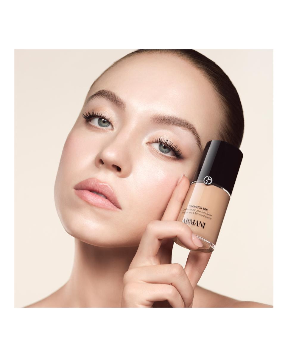 Base de Maquillaje Luminous Silk Fdt R25 30 Ml Giorgio Armani - 15.8 15.8-6