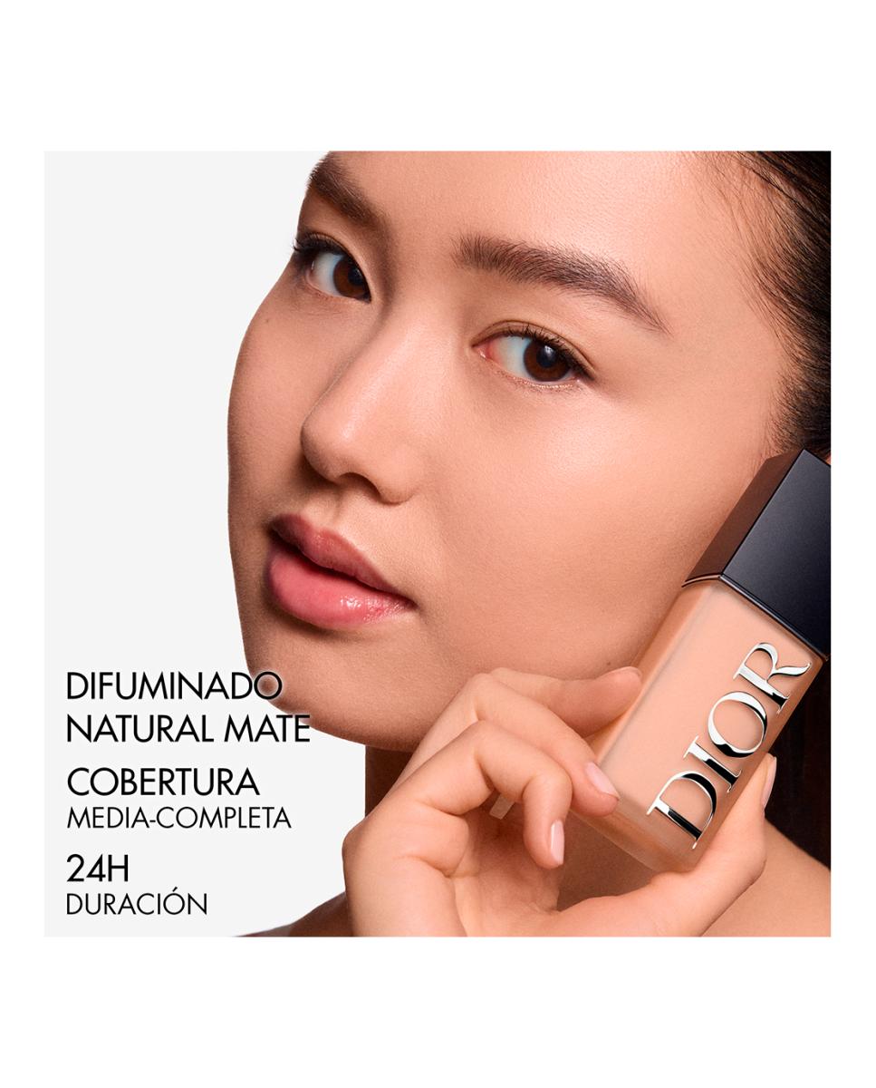 Imagen 4 de Dior Forever Skin Wear Base de maquillaje mate natural difuminadora - alta duración 24 horas - 3 Warm Peach 3 Warm Peach