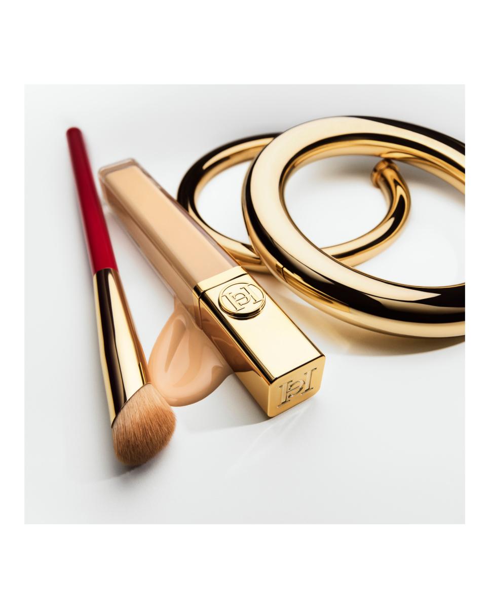 Brocha para Corrector Nude Couture Brightener Bruch Carolina Herrera 3