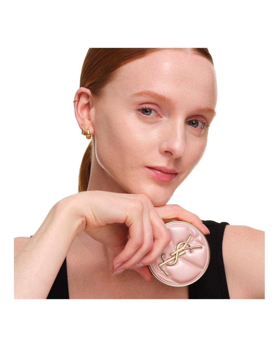 Base de Maquillaje Skin Affair Soft Glow Cushion Foundation 14 G Yves Saint Laurent - LC1 LC1-6