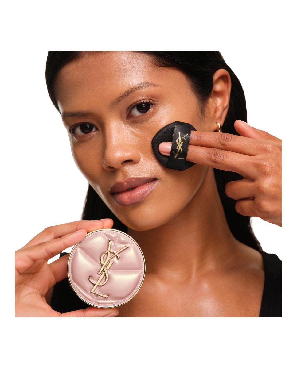 Base de Maquillaje Skin Affair Soft Glow Cushion Foundation 14 G Yves Saint Laurent - MW8.5 MW8.5-6