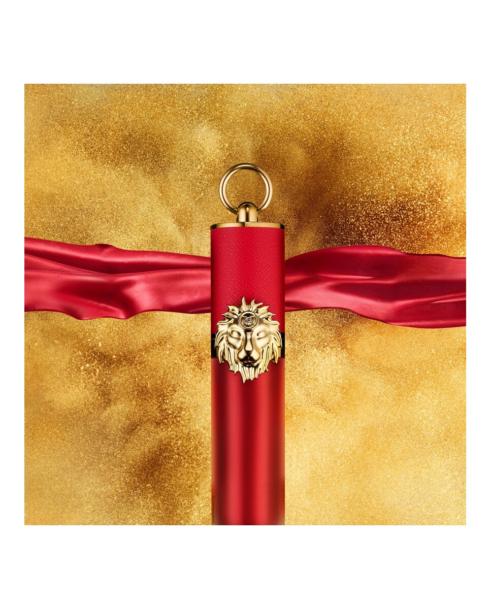 Labial Líquido efecto Mate Metálico Good Girl Gold Fantasy Carolina Herrera - Tono Carolina Red (310) Mate Metálico 5 ml Tono Carolina Red (310) Mate Metálico-3