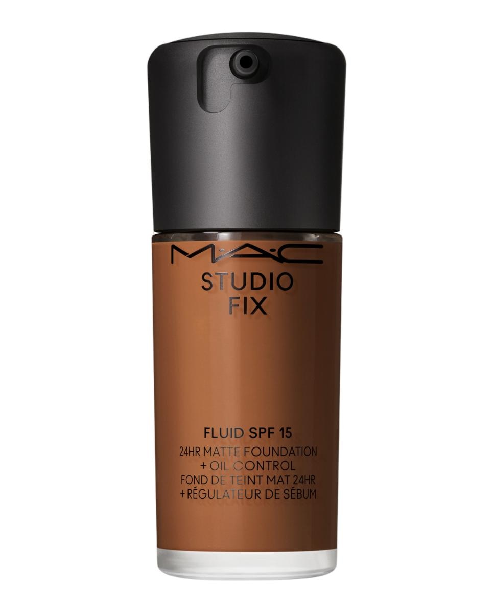 M.A.C - Base de maquillaje mate Studio Fix Fluid SPF15 control de grasa y brillos M.A.C..
