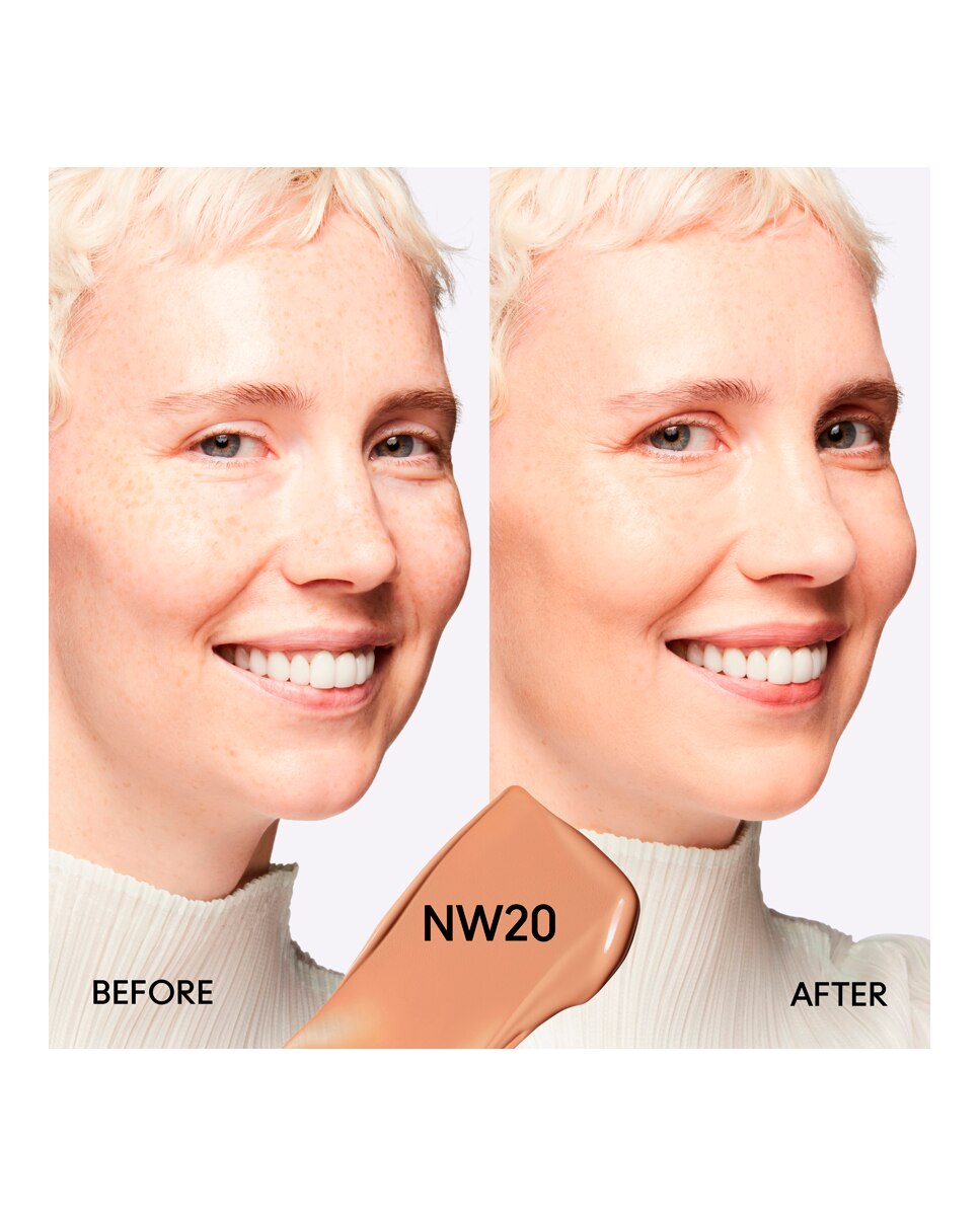 Studio Fix Fluid SPF 15 24HR Matte Foundation + Oil Control Base de Maquillaje - NW20 30 ml NW20-3