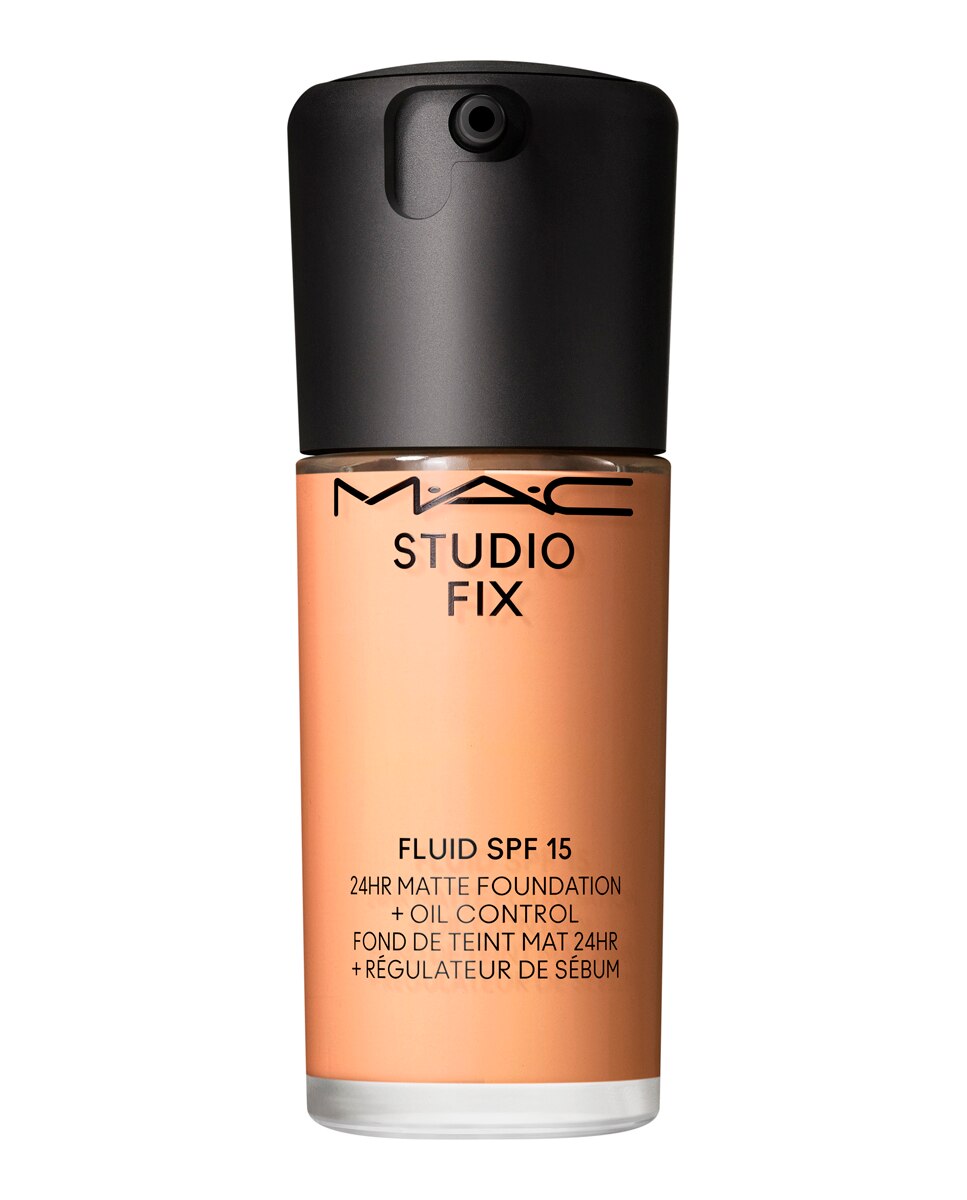 Studio Fix Fluid SPF 15 24HR Matte Foundation + Oil Control Base de Maquillaje - NW18 30 ml NW18-1