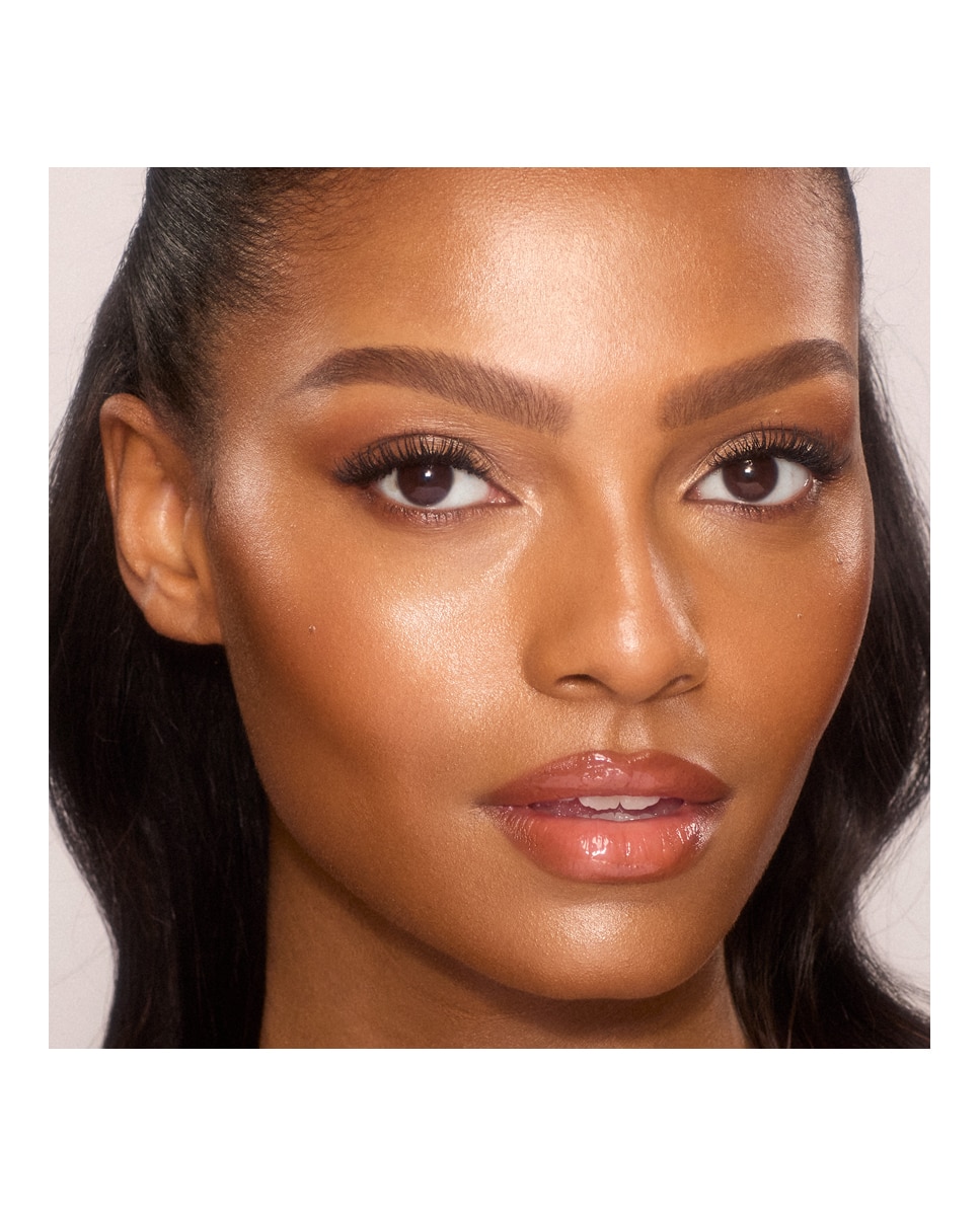 Base de maquillaje Unreal Skin Sheer Glow Tint-Hydrating Charlotte Tilbury - 12 TAN 8 g 12 TAN-5