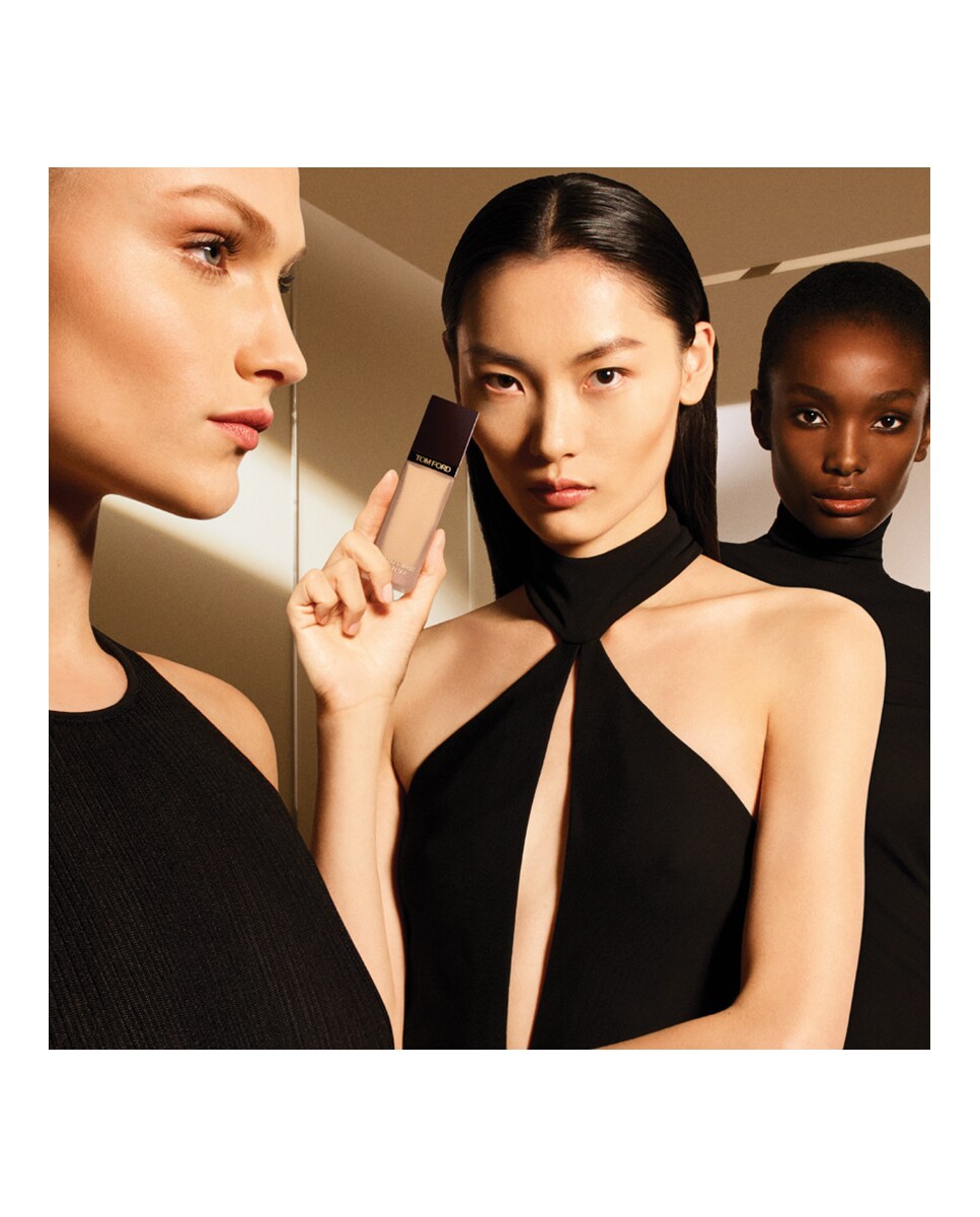 Base de Maquillaje Architecture Soft Mate Blurring Foundation 30 ml Tom Ford 13 ESPRESSO ?-6