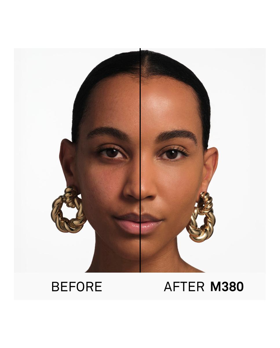 Base De Maquillaje Nude Couture Triple Moisture Serum Foundation Carolina Herrera - M380 30 ml M380-4