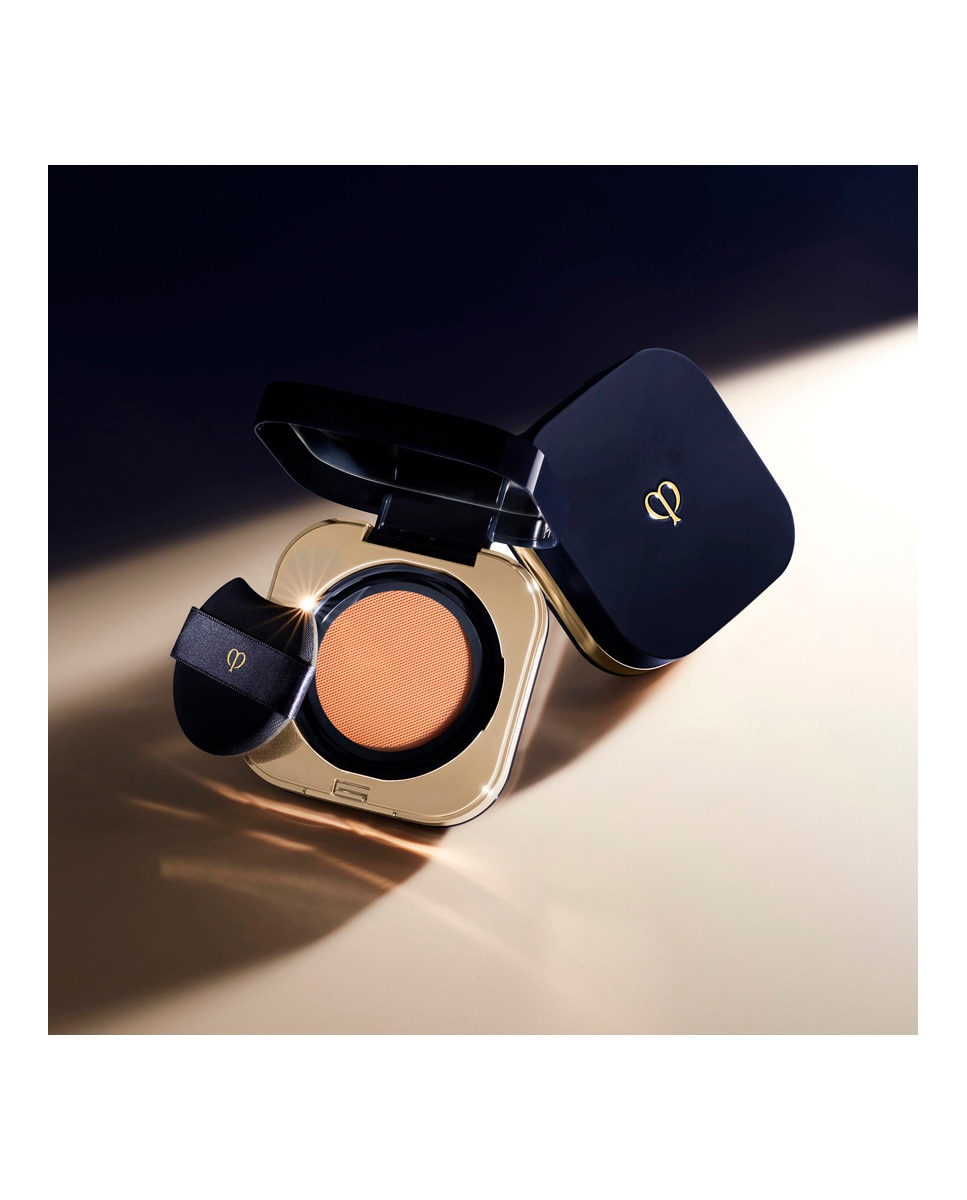 Recarga Base de Maquillaje Radiant Cushion Foundation Natural Clé de Peau Beauté - O40 52 g O40-4