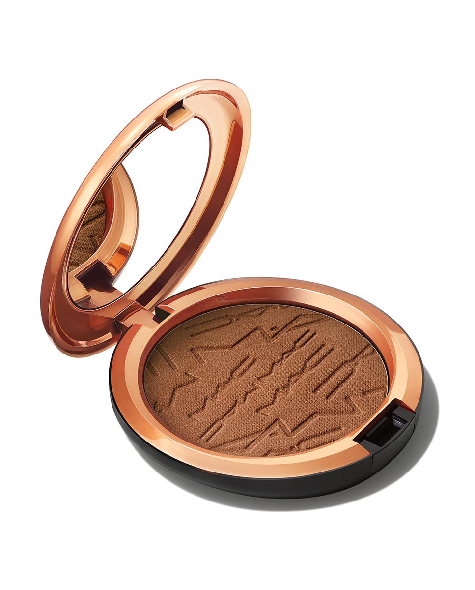 Imagen 2 de Polvos BronceadoresS kinfinish Sunstruck Matte Bronzer MAC - RADIANT DEEP GOLDEN RADIANT DEEP GOLDEN