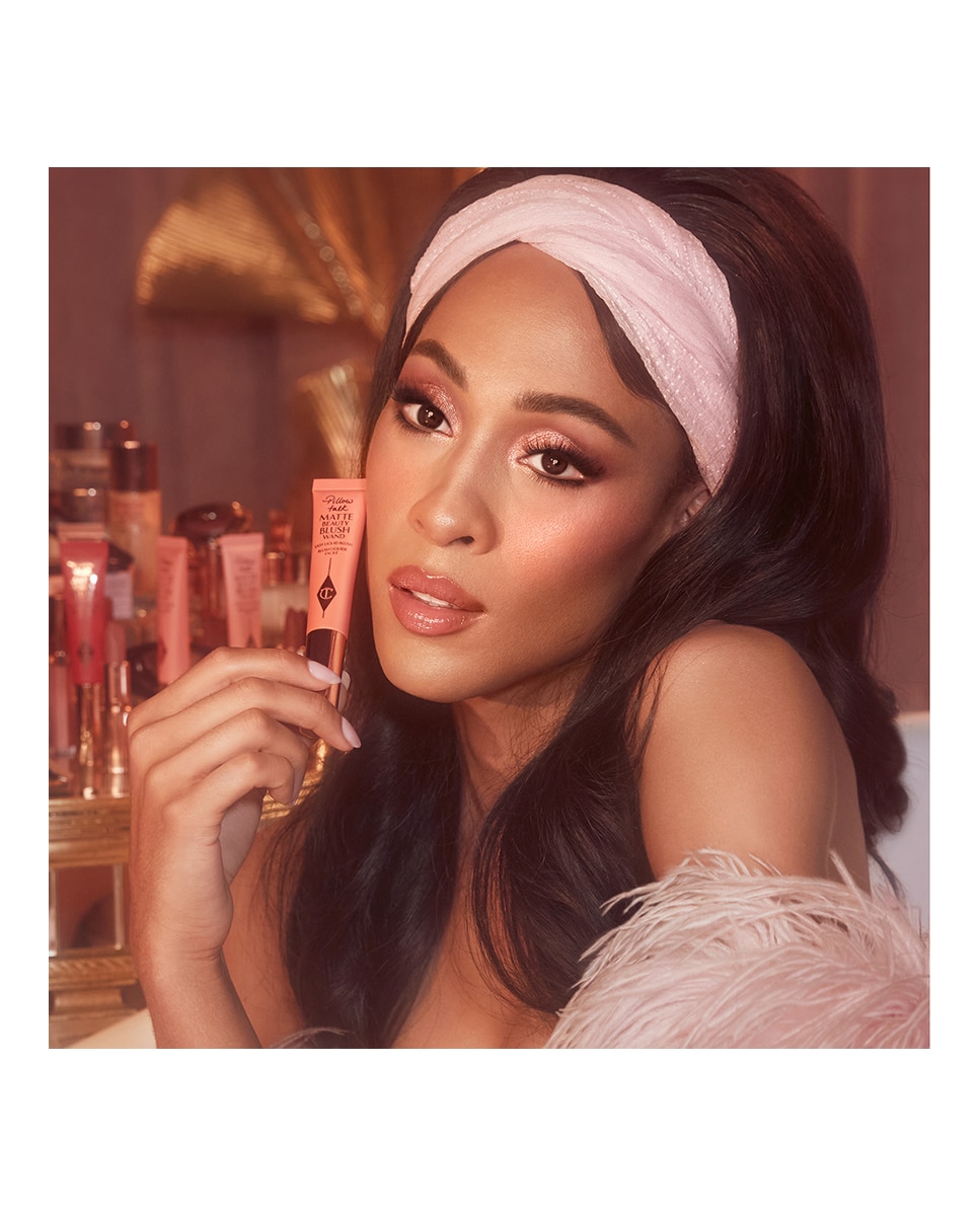 Colorete Líquido Pillow Talk Matte Beauty Blush Wand Charlotte Tilbury - Peach Pop 20 ml Peach Pop-3